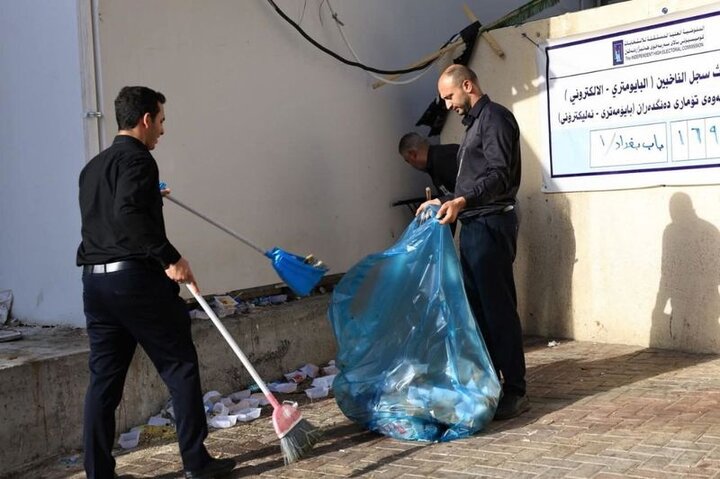 إطلاق حملة تنظيف لمنطقة باب بغداد بعد انتهاء زيارة الأربعين في كربلاء المقدسة