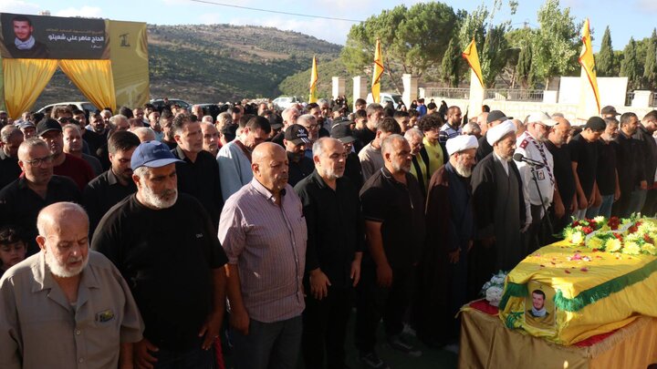 جماهير المقاومة شيعوا الجريح الشّهيد الحاج ماهر شعيتو في الطيري جنوب لبنان