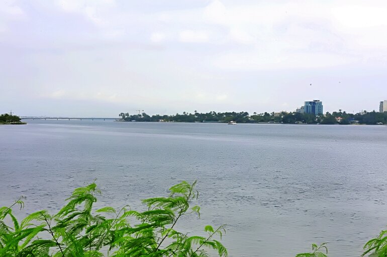 داستان شهر آبیجان؛ از روستاهای صیادی تا «پاریس غرب آفریقا»