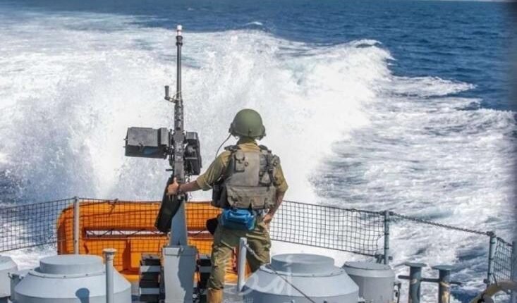 Israeli navy kills Gaza fisherman, injures another Off Coast