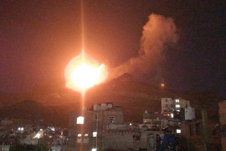 الاحتلال الصهيوني يقصف محطة كهرباء في العاصمة اليمنية