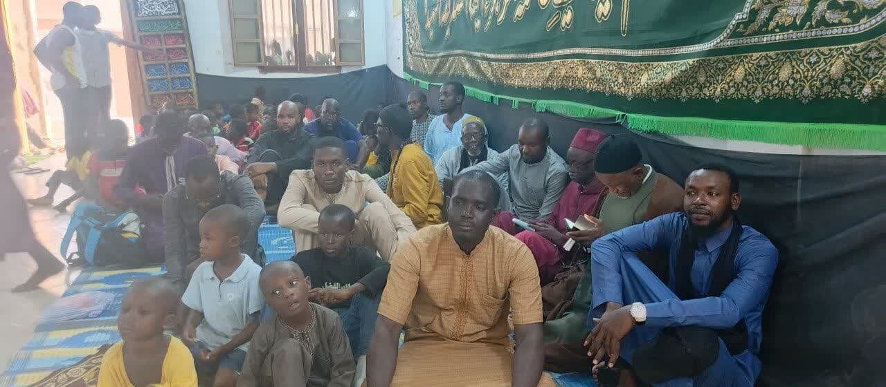 حضور پرشور مسلمانان سنگالی در مراسم سوگواری اربعین حسینی + تصاویر