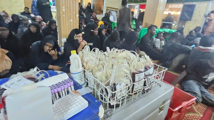 تقرير مصور/ التبرع بالدم برعاية جمعية "الرحمان" في دولة مالي بمناسبة أربعينة الإمام الحسين(ع)