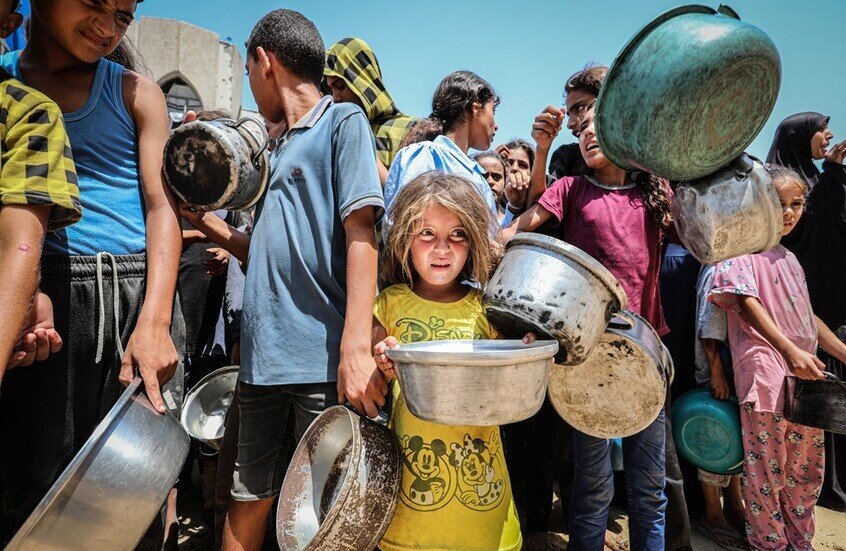 رئيس الوزراء الفلسطيني: إغلاق معبر رفح دليل على سياسة إسرائيل لتجويع الفلسطينيين وتهجيرهم