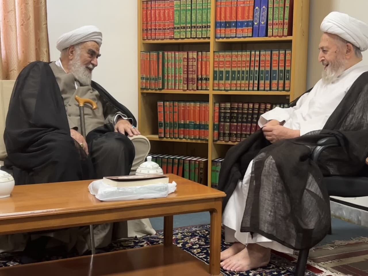 دیدار رییس دفتر مقام معظم رهبری با آیت‌الله سبحانی + عکس