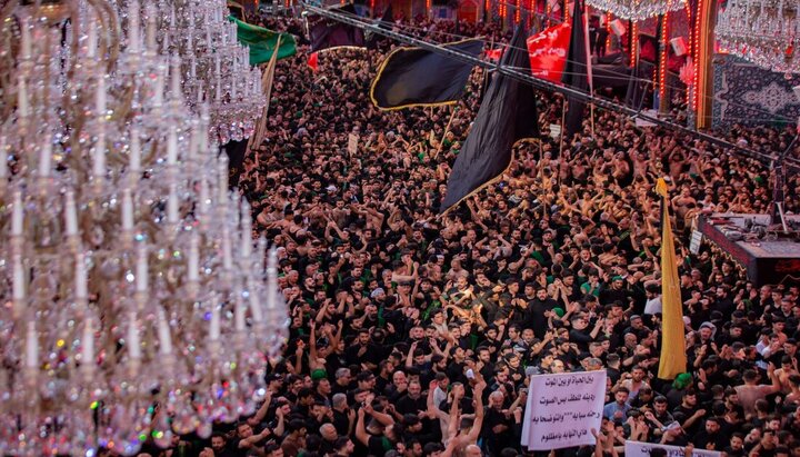 تقرير مصور/ الصحن الحسيني يحتضن المعزين من داخل العراق وخارجه في اليوم الأربعين