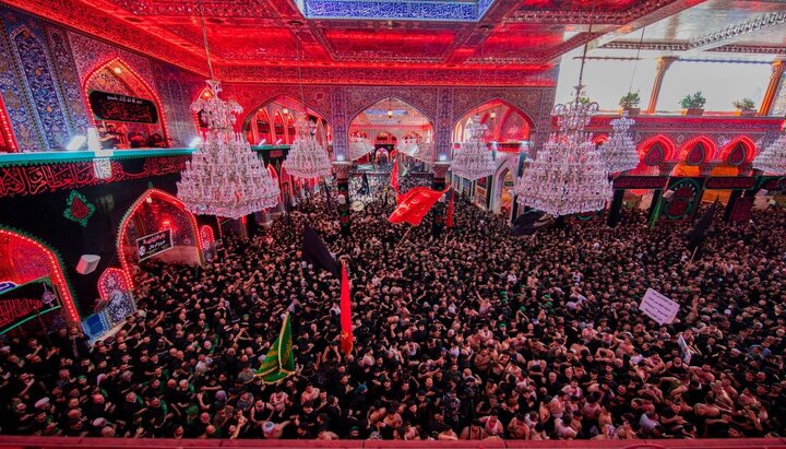 تقرير مصور/ الصحن الحسيني يحتضن المعزين من داخل العراق وخارجه في اليوم الأربعين