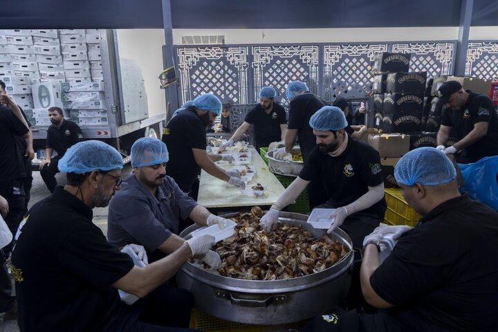 تقرير مصور/ مضيف العتبة العباسيةالمقدسة يعلن تقديم أكثر من 7 ملايين وجبة طعام لزائري الأربعين