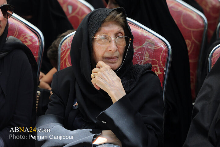 مراسم بزرگداشت استاد فرشچیان در حوزه علمیه امام صادق (ع) اصفهان