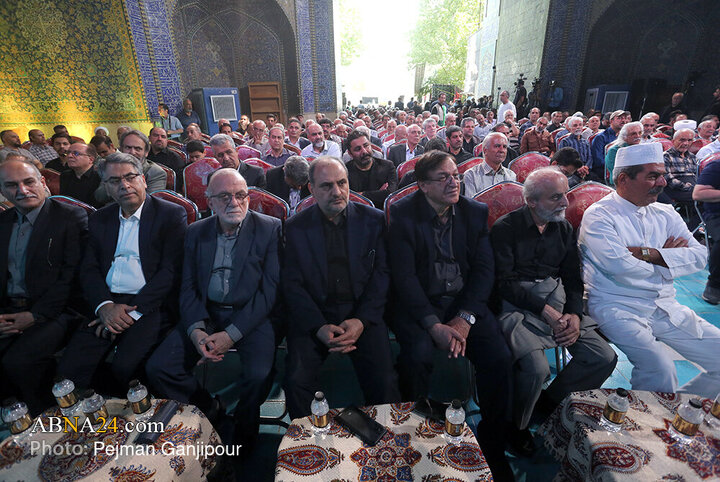 مراسم بزرگداشت استاد فرشچیان در حوزه علمیه امام صادق (ع) اصفهان