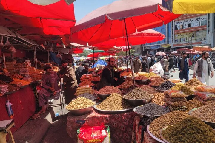 ۴ سال پس از بازگشت دوباره طالبان به قدرت/ اقتصاد افغانستان میان ادعاهای بهبود و واقعیت دشوار معیشت