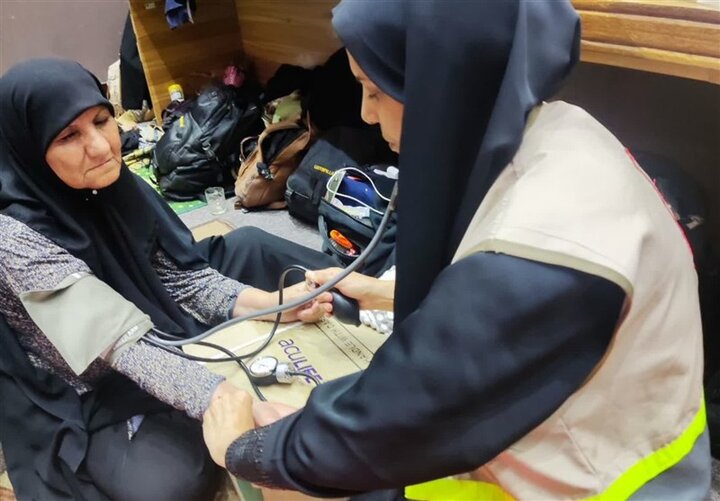 بیش از ۱۱۰ هزار خدمت درمانی به زائران اربعین