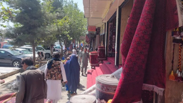 ۴ سال پس از بازگشت دوباره طالبان به قدرت/ اقتصاد افغانستان میان ادعاهای بهبود و واقعیت دشوار معیشت