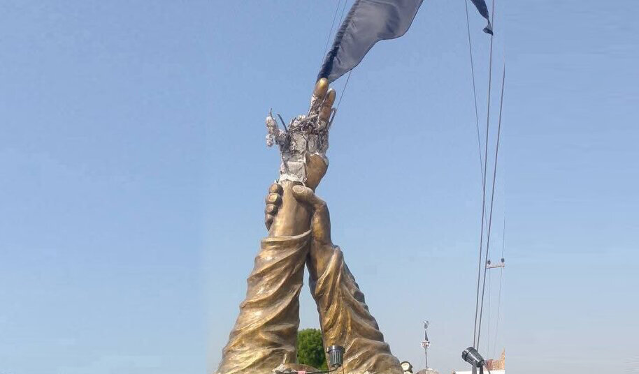 تخریب نماد غدیر توسط گروه تکفیری سپاه صحابه در پاکستان + ویدیو