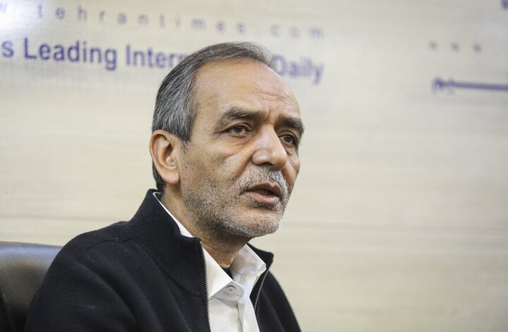 بازدید خانوادگی رهبر انقلاب از یک سریال؛ ضرغامی کار تاریخی دوست نداشت!