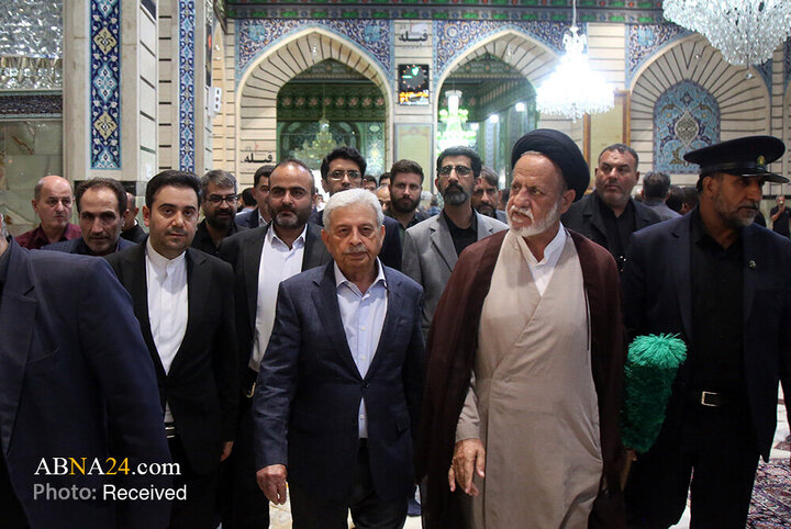 وزیر امنیت غذایی و تحقیقات ملی پاکستان در حرم حضرت معصومه (س)