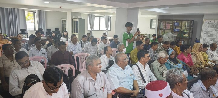 ရန်ကုန် မြို့ ဇိနသ် အစ္စလာမ်ခမ်းမတွင် အနှစ် ၁၅၀၀ ပြည့်နှစ် မဟာတမန်တော် (ဆွ)  နေ့အခမ်းအနား ကျင်းပရေး ဗဟို ကော်မတီ ညှိနှိုင်း  အစည်းဝေးကျင်းပ ။ ။ Photos