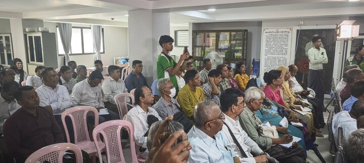 ရန်ကုန် မြို့ ဇိနသ် အစ္စလာမ်ခမ်းမတွင် အနှစ် ၁၅၀၀ ပြည့်နှစ် မဟာတမန်တော် (ဆွ)  နေ့အခမ်းအနား ကျင်းပရေး ဗဟို ကော်မတီ ညှိနှိုင်း  အစည်းဝေးကျင်းပ ။ ။ Photos
