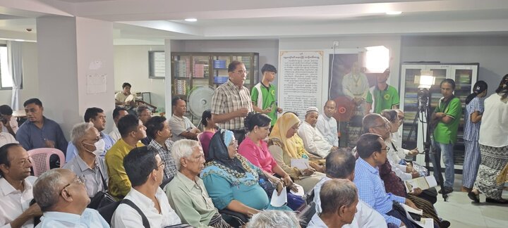 ရန်ကုန် မြို့ ဇိနသ် အစ္စလာမ်ခမ်းမတွင် အနှစ် ၁၅၀၀ ပြည့်နှစ် မဟာတမန်တော် (ဆွ)  နေ့အခမ်းအနား ကျင်းပရေး ဗဟို ကော်မတီ ညှိနှိုင်း  အစည်းဝေးကျင်းပ ။ ။ Photos