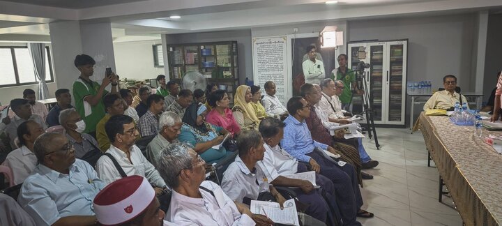 ရန်ကုန် မြို့ ဇိနသ် အစ္စလာမ်ခမ်းမတွင် အနှစ် ၁၅၀၀ ပြည့်နှစ် မဟာတမန်တော် (ဆွ)  နေ့အခမ်းအနား ကျင်းပရေး ဗဟို ကော်မတီ ညှိနှိုင်း  အစည်းဝေးကျင်းပ ။ ။ Photos