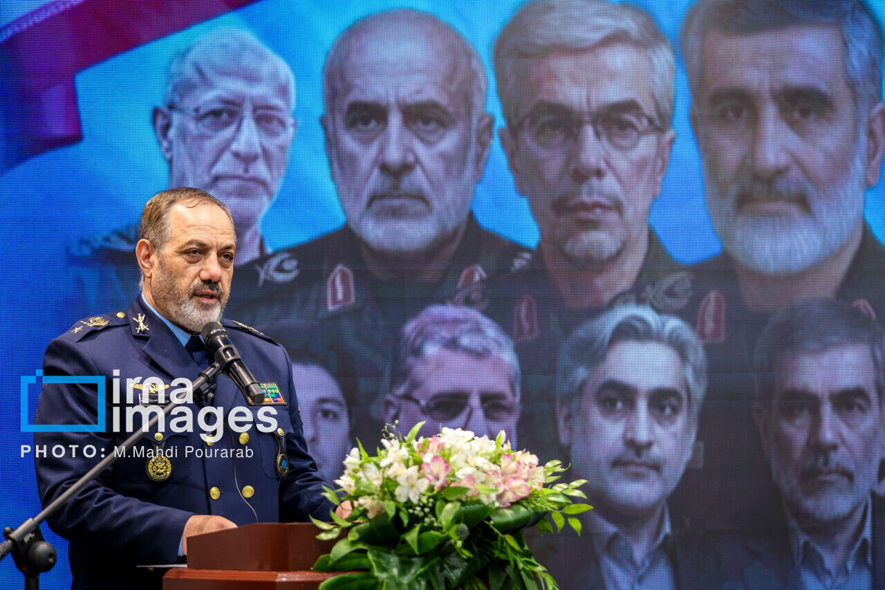 Müdafiə naziri: İranın yeni raketi mümkün düşmən avantürizminə cavab olaraq istifadə olunacaq