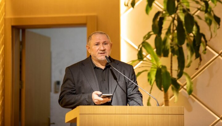 تقرير مصور/ مركز كربلاء للدراسات والبحوث يقيم ندوة علمية عن انتفاضة صفر 1977 في العتبة الحسينية المقدسة