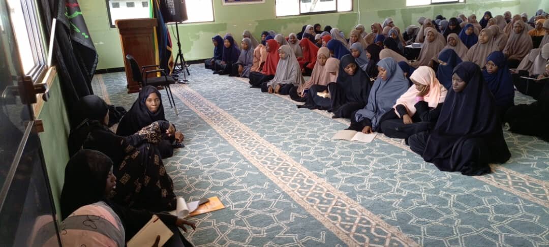 Kikao Maalum cha Uchambuzi wa Masomo ya Qur’an Tukufu Chafanyika Madrasa ya Wasichana ya Hazrat Zainab (sa) - Kigamboni, Dar-es-salaam