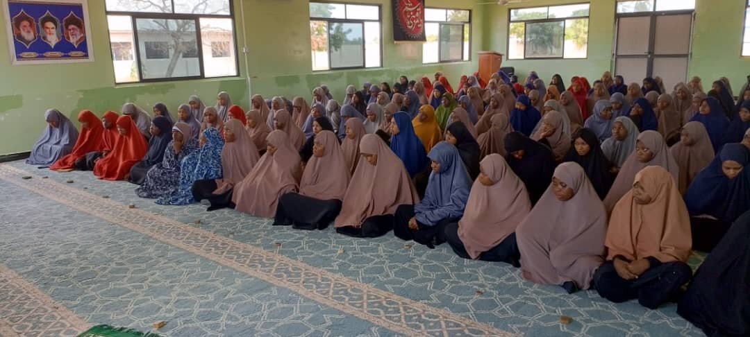 Madrasa ya Wasichana ya Hazrat Zainab (sa) Kigamboni - Yaadhimisha Arubaini ya Imam Hussein (a.s) kwa Majlisi Maalum ya Maombolezo