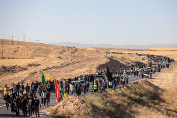 Foto Reportaj | Məşhəd ər-Rza (ə) yolunda zəvvarların piyada yürüşü