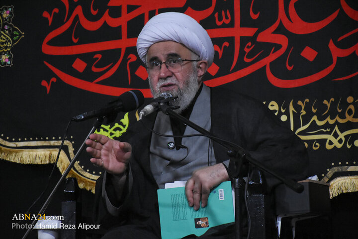 مراسم عزاداری شب ۲۸ صفر در روستای منگوده پیربازار استان گیلان