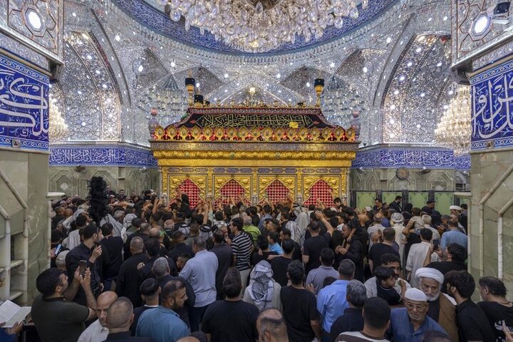 أجواء ليلة الجمعة الأخيرة من شهر صفر في كربلاء المقدسة