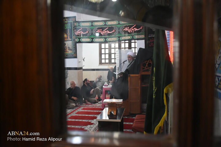 تقرير مصور/ كلمة آية الله رمضاني في عزاء 28 من شهر صفر عند مرقد السيد محمد (ع) بمدينة آستانه أشرفية الإيرانية