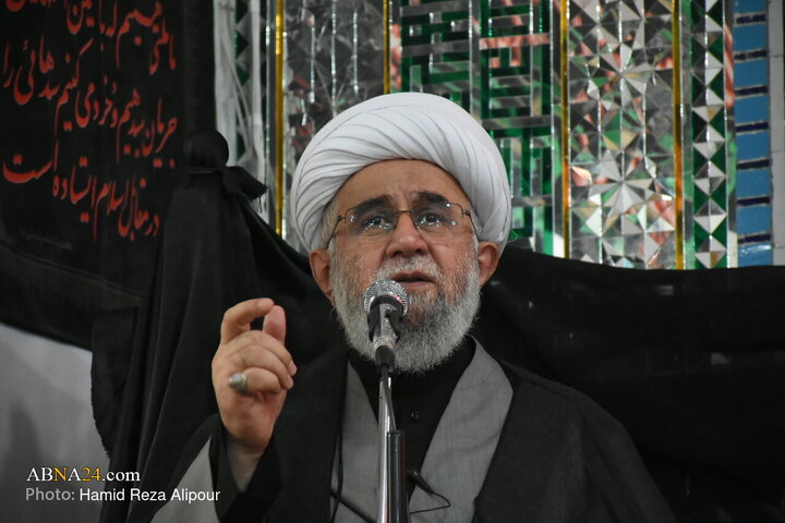 تقرير مصور/ كلمة آية الله رمضاني في عزاء 28 من شهر صفر عند مرقد السيد محمد (ع) بمدينة آستانه أشرفية الإيرانية