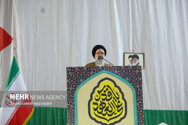 Iran not to succumb to US bullying: senior cleric