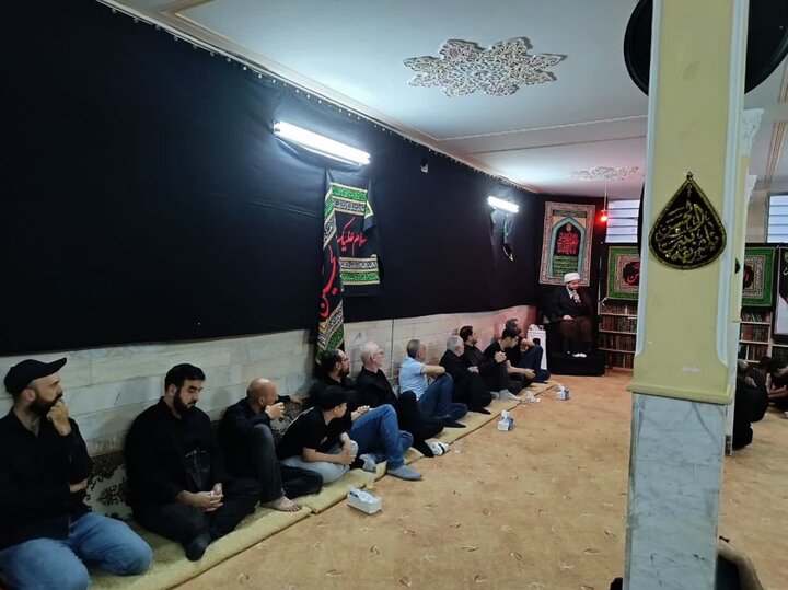 تقرير مصور/ مجلس عزاء للجالية السورية بمناسبة شهادة النبي (ص) والإمام الحسن(ع) في قم