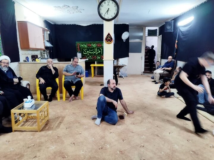 تقرير مصور/ مجلس عزاء للجالية السورية بمناسبة شهادة النبي (ص) والإمام الحسن(ع) في قم