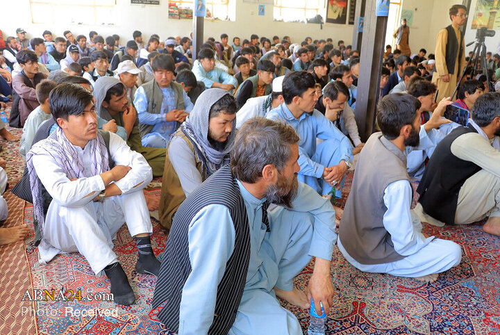 رهبر مجمع شیعیان افغانستان: مطالبات شیعیان و بحران کوچی‌ها نباید نادیده گرفته شود
