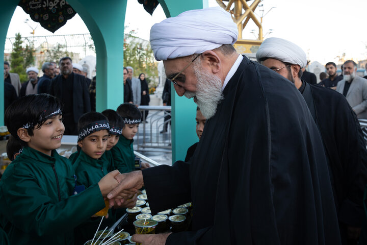 تقرير مصور/ متولي العتبة الرضوية المقدسة یتفقد مواكب خدمة العشرة الأخيرة من شهر صفر