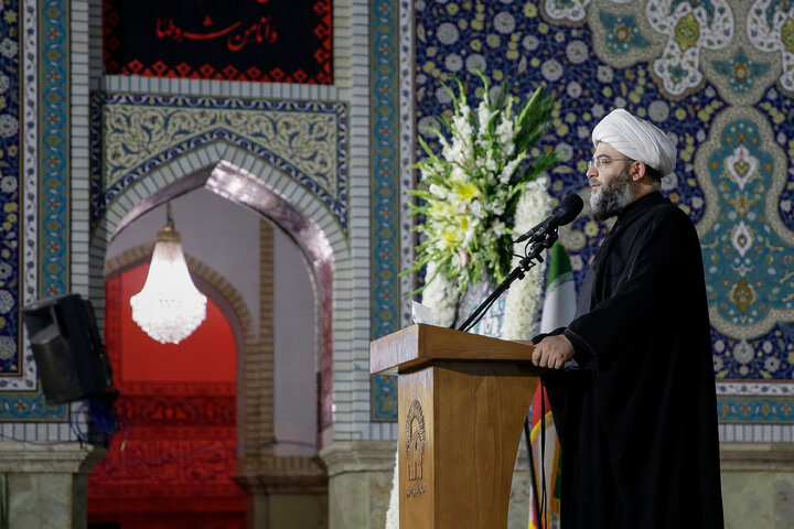 تقرير مصور/ عزاء بذكرى شهادة النبي (ص) «الأسوة الحسنة» في الحرم الرضوي الشريف