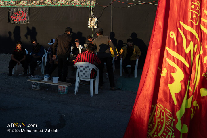 İmam Rıza'nın Haremi Şerifinin Yer Aldığı Mukaddes Şehir Meşhed'de Doğru Yürüyüş