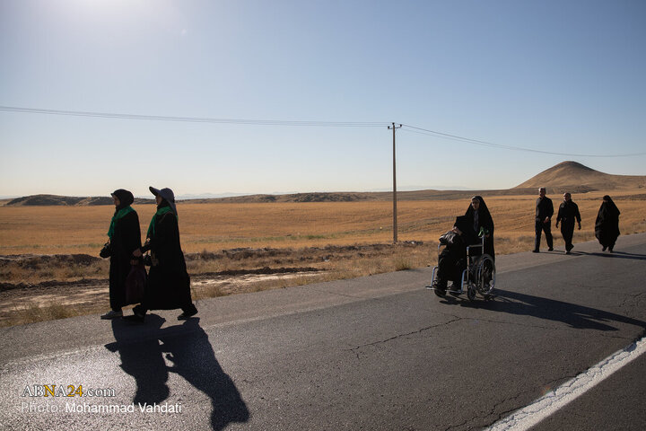 İmam Rıza'nın Haremi Şerifinin Yer Aldığı Mukaddes Şehir Meşhed'de Doğru Yürüyüş