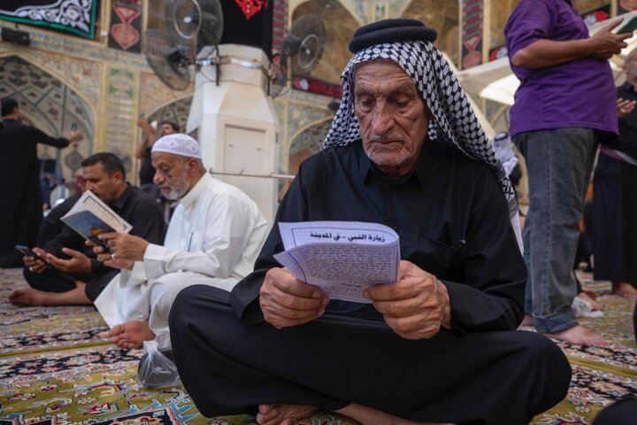 استمرار التوافد صوب مرقد أمير المؤمنين لإحياء ذكرى شهادة النبي الأكرم (ص)