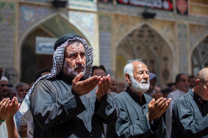 استمرار التوافد صوب مرقد أمير المؤمنين لإحياء ذكرى شهادة النبي الأكرم (ص)