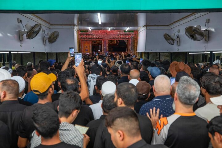 استمرار التوافد صوب مرقد أمير المؤمنين لإحياء ذكرى شهادة النبي الأكرم (ص)