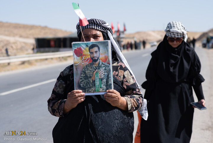 زائران پیاده در راه مشهد الرضا(ع) _ 2