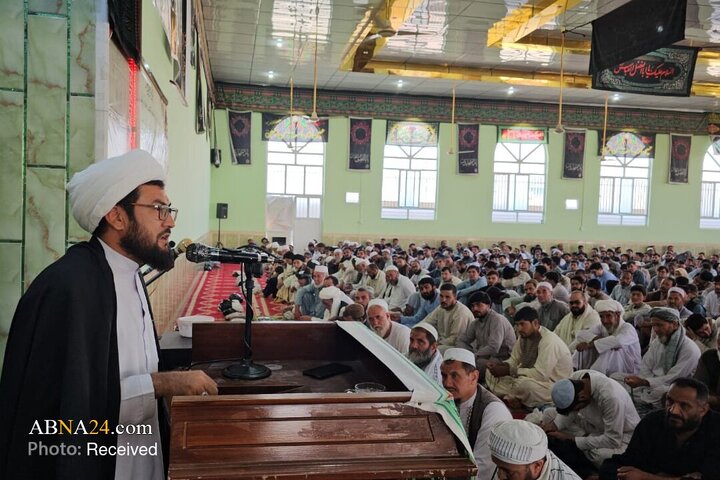 برگزاری نماز جمعه در منطقه‌ی لشکرگاه افغانستان همزمان با عزاداری شهادت ائمه‌ی اطهار (ع)