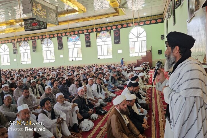 برگزاری نماز جمعه در منطقه‌ی لشکرگاه افغانستان همزمان با عزاداری شهادت ائمه‌ی اطهار (ع)