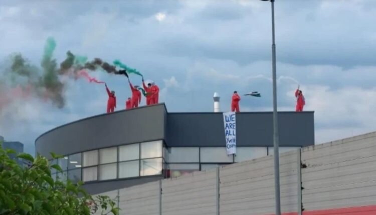 Activists protest outside BRP Rotax factory in Austria, denounce arms trade with Israel