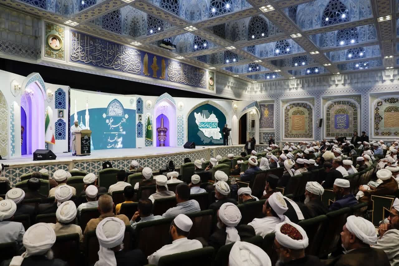 الوحدة بین الشيعة والسنة هي سر انتصار إيران على أمريكا والكيان الصهيوني في حرب الـ12 يومًا