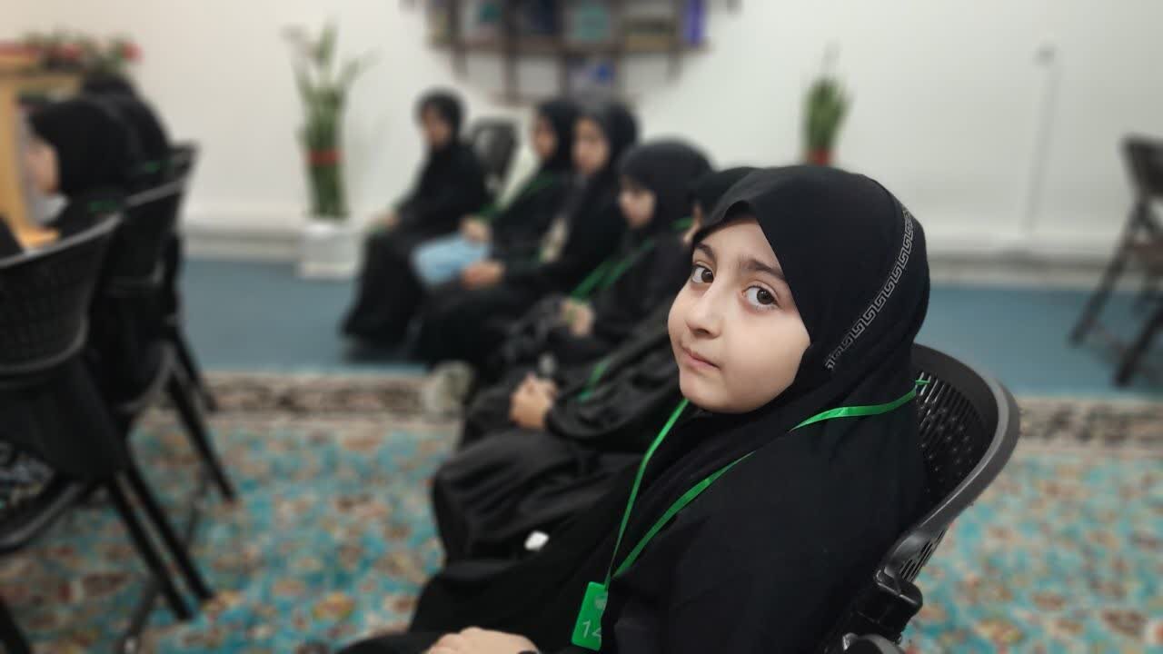 ویژه‌برنامه‌ «اِنّا عَلَی العَهد» برای کودکان عرب‌زبان در حرم امام رضا(ع) + عکس